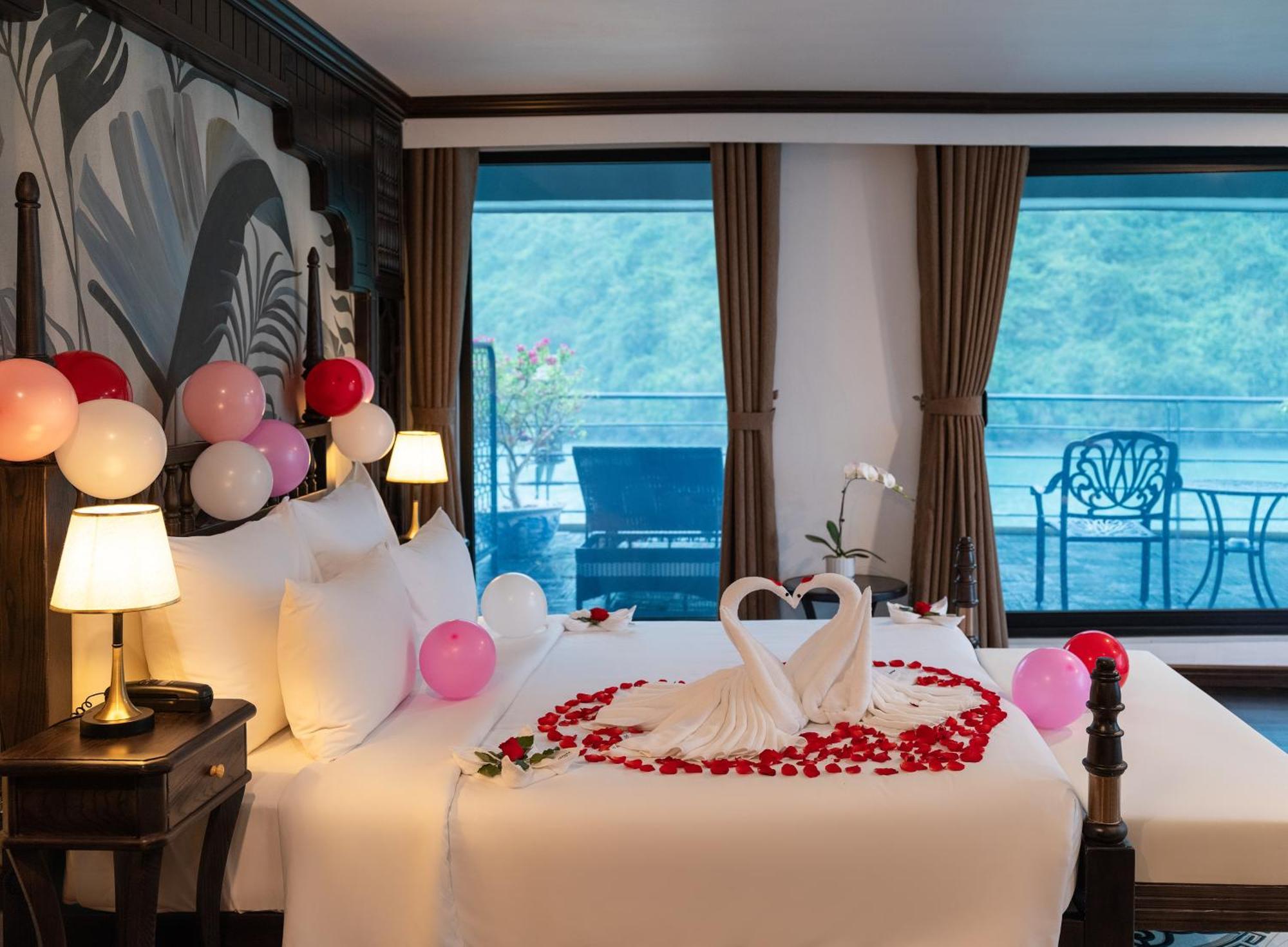 Hotel Era Premium Cruises Halong Hạ Long Exterior foto