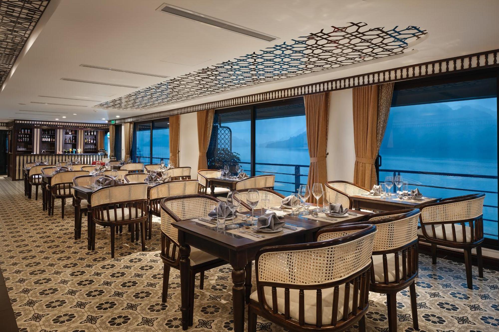 Hotel Era Premium Cruises Halong Hạ Long Exterior foto