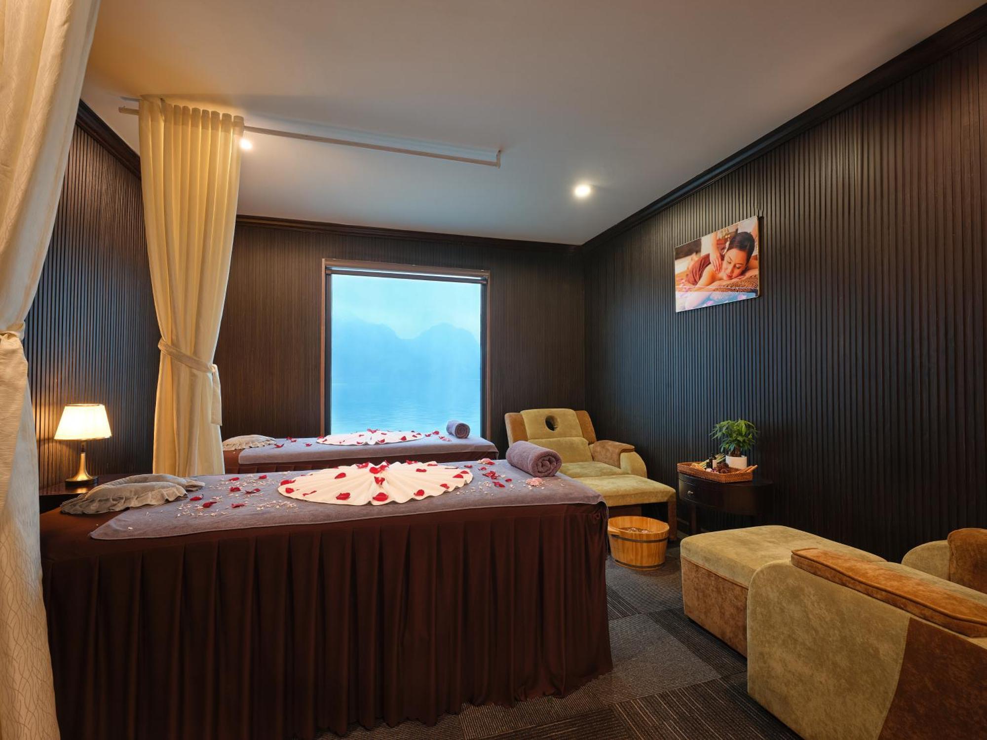 Hotel Era Premium Cruises Halong Hạ Long Exterior foto